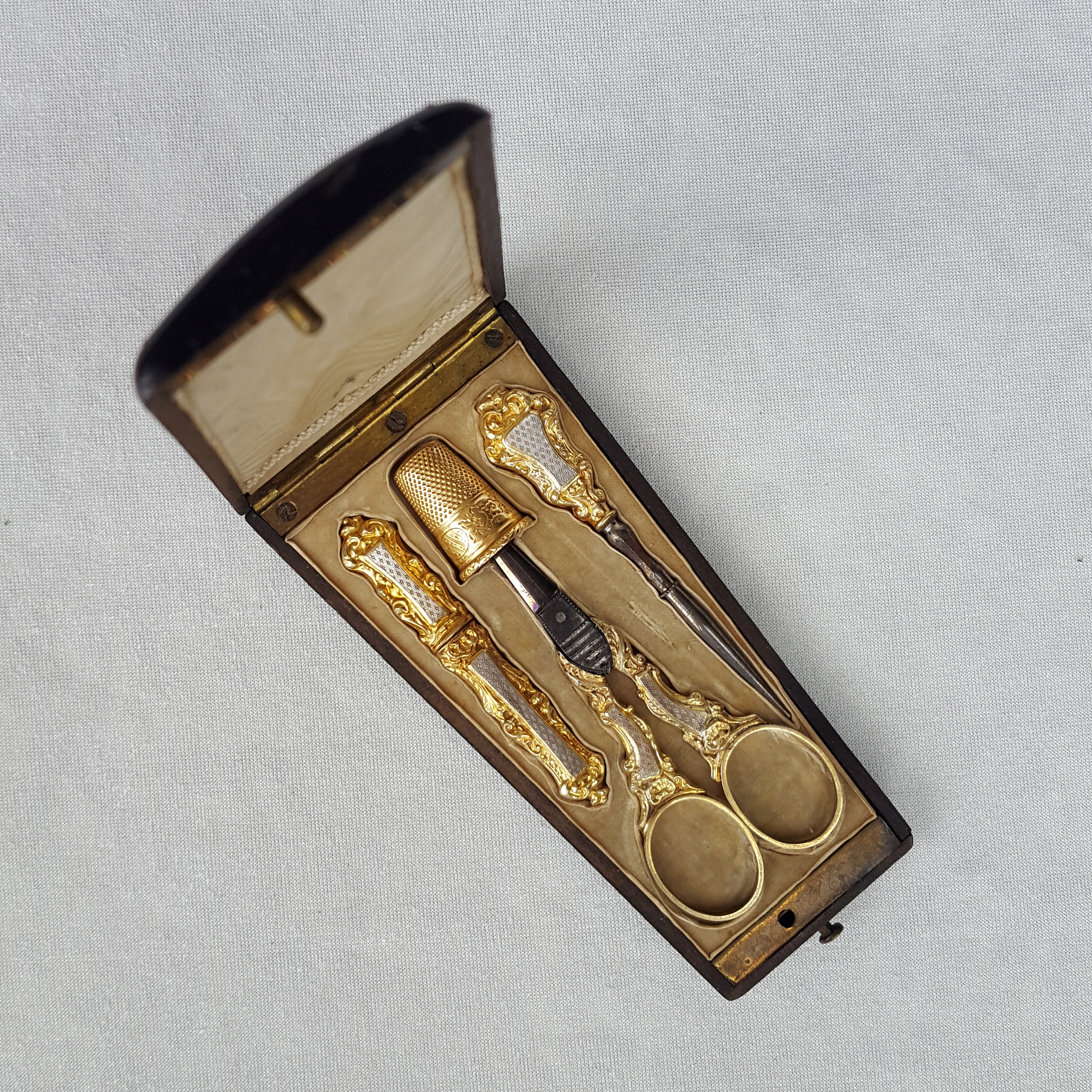 Nécessaire de couture vermeil et or, XIXe siècle